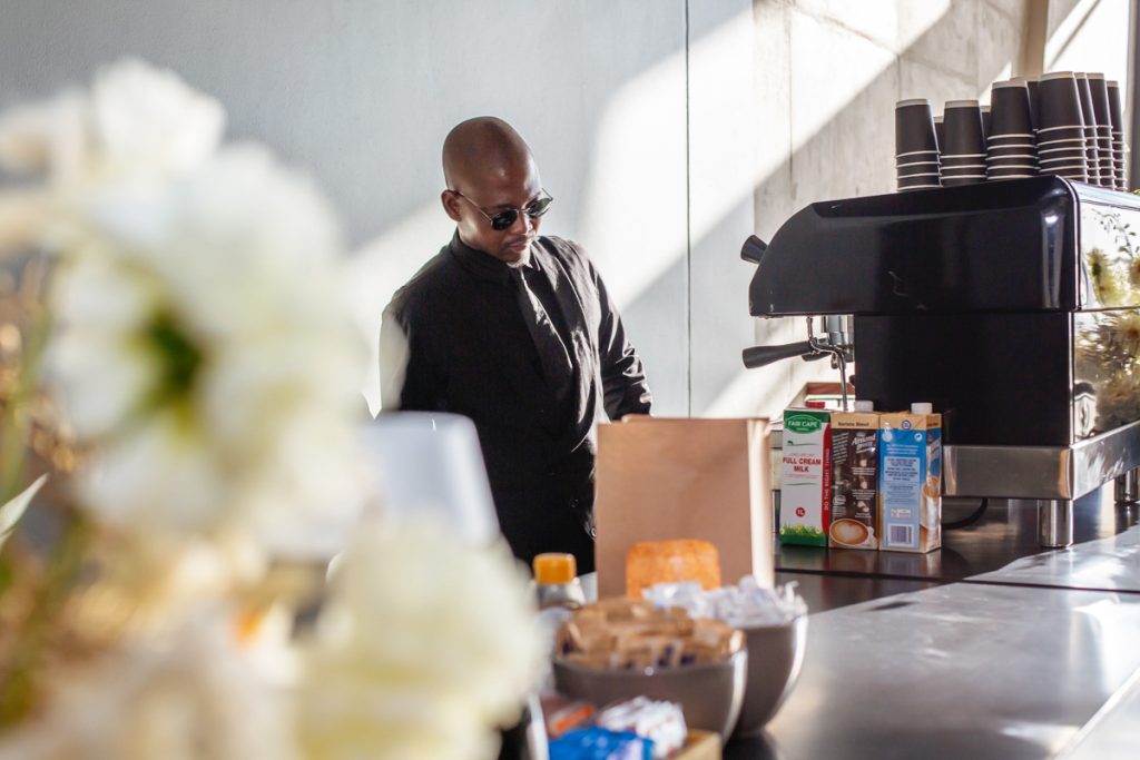 barista at the andrea bocelli concert