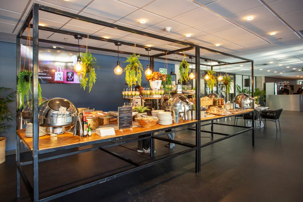 andrea bocelli buffet station